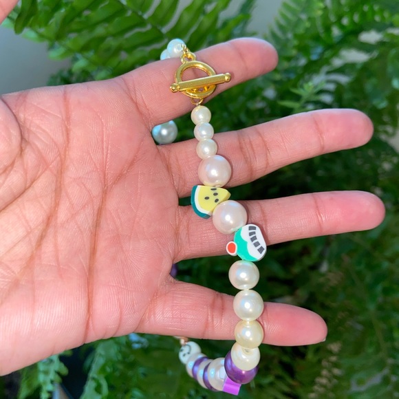 Handmade 90’s Y2K Inspired Beaded Necklace - Picture 5 of 9